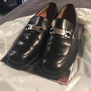 Salvatore Ferragamo bit loafers size 9 black